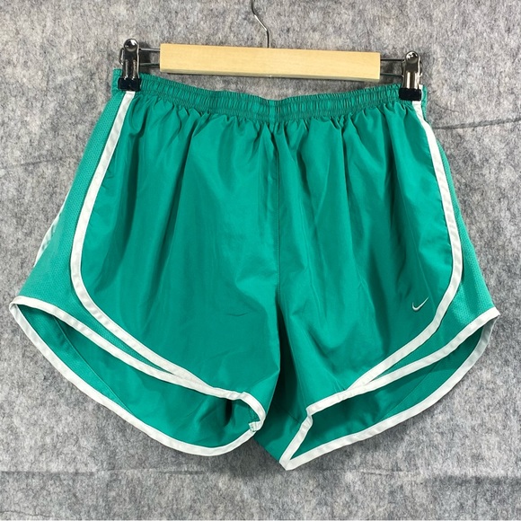 Nike Pants - Nike Womens Green/White Dri=Fit Moisture Wicking Unlined Athletic Shorts Size LG